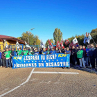 Concentración de trabajadores ante el centro penitenciario de Villanubla, en Valladolid.-E.M.