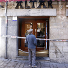 Incendio en el bar ‘Altar’ de León.-ICAL