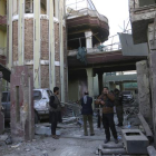 La embajada española en Kabul después de la explosión.-AP / RAHMAT GUL