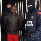 Uno de los detenidos de L'Hospitalet en la operación policial contra la prostitución.-