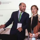 El decano del Colegio de Abogados de León, José Luis Gorgojo, junto a Victoria Ortega.-ICAL