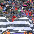 Aficionados ‘chamizos’ en Zorrilla.-M.Á.S.