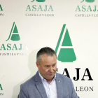 El presidente autonómico de Asaja, Donaciano Dujo, durante la rueda de prensa.-ICAL