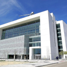 Edificio de la Seguridad Social en Valladolid.-J. M. LOSTAU