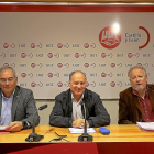 Evelio Angulo, Faustino Temprano y Pablo Quindós, en un momento de la rueda de prensa.-ICAL