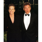 Una imagen de Harrison Ford  y Melissa Mathison, de noviembre del 2000, cuatro años antes de divorciarse.-RICK WILKING / REUTERS