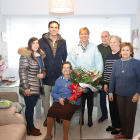 El Alcalde de Medina del Campo, y la Concejal de servicios sociales felicitan a Emiliana Nieto Casado que celebra este martes su 100 cumpleaños - E.M.