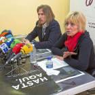 Pablo Fernández comparece ante los medios junato a Pilar Baeza, ayer en Ávila.-ICAL