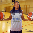 Samaria Howard, ayer, antes de comenzar su primer entrenamiento con el Ponce.-J. M.LOSTAU