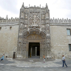 Fachada del Colegio de San Gregorio.-J.M. LOSTAU