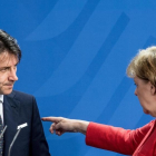 Merkel y Conte-EFE / FILIP SINGER