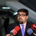 El presidente de la Diputación de Ávila, Jesús Manuel Sánchez Cabrera, comparece ante los medios de comunicación-Ical