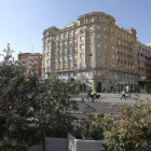 Vista del edificio Caja Duero de la plaza de Zorrilla-El Mundo