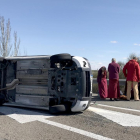 Accidente de tráfico en la A-6, en el término municipal de Tordesillas (Valladolid)-ICAL