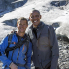 Barack Obama y Bear Grylls, protagonistas del programa especial que emite Discovery Max.-DEBORAH SCHILDT