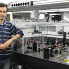 Omid Kokabee, en un laboratorio del ICFO, durante su estancia en Barcelona.-