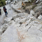 Uno de los escarpados caminos que la expedición recorrió en todoterreno para alcanzar Pokhara-El Mundo