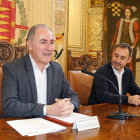 El Concejal de Hacienda y Promoción Económica, Antonio Gato, ha presentado el Convenio "Despega y Emplea-te"-@AyuntamientoVLL