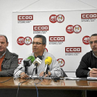 José Manuel Sanz, Javier Écija y Miguel Ángel Campos, representantes de la plantilla, en una rueda de prensa-Santiago G. del Campo