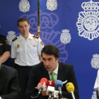 El delegado del Gobierno en Castilla y León, Juan Carlos Suárez-Quiñones, informa una importante operación realizada por el Cuerpo Nacional de Policía en la varias provincias de Castilla y León.-ICAL