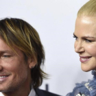 Nicole Kidman y su marido, el cantante Keith Urban,  asisten al estreno de la pelicula  'Leon' en Sidney (Australia), el pasado lunes, 19 de diciembre.-EFE / PAUL MILLER
