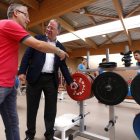 El alcalde de León, Antonio Silván, visita las instalaciones del Centro Especializado de Alto Rendimiento (CEARD) acompañado del concejal de Deportes, José María López Benito-Ical