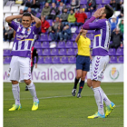 Marcelo Silva y Juanpe se lamentan tras una ocasión desaprovechada por el Valladolid, ayer en Zorrilla.-Pablo Requejo