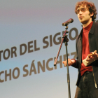 El actor Nacho Sánchez recoge el Roel en la SECIME. E.M.