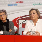 Las secretarias autonómica y provincial de Sanidad del PSOE, Isabel Fernández Marassa (D) y Concepción Ramos (I), hacen balance de las políticas de la Junta en materia sanitaria a lo largo de esta legislatura-Ical