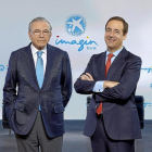 El presidente Isidro Fainé y el consejero delegado, Gonzalo Cortázar.-El Mundo