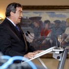 El presidente de Foro, Francisco Álvarez-Cascos, en la rueda de prensa tras las elecciones asturianas.-EFE / J.L. CEREJIDO