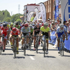 Llegada a meta durante una etapa de la Vuelta ciclista júnior a Valladolid.-MIGUEL A. SANTOS