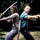 Andrew Lincoln y Danai Gurira, en una imagen de The walking dead.-FOX