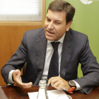 El procurador del PP por Palencia y portavoz de su grupo en las Cortes, Carlos Fernández Carriedo-J.M.Lostau