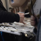 Una persona vende Lotería de Navidad, a 9 de diciembre de 2022. -Europa Press