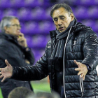 Miguel Ángel Portugal, durante el partido del sábado frente al Zaragoza.-J. M. LOSTAU