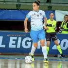 Leticia Martín dririge el juego durante un partido contra un rival en la liga italiana-E. M.