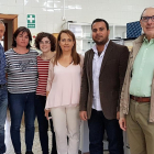 Miembros del grupo de investigación de Taxonomía y Conservación Vegetal en las instalaciones de la Universidad de León.-EL MUNDO