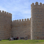Vista parcial de la muralla de Ávila.-ICAL