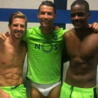 Cristiano Ronaldo posa junto a Adrien Silva y William Carvalho tras la victoria del Real Madrid ante el Sporting de Portugal.-@Sporting_CP