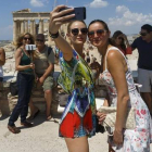 Turistas en el Partenón de Atenas.-Foto: AP