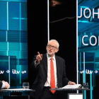 Johnson y Corbyn en pleno debate.-EFE