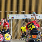 Imagen de un partido de la selección española de balonmano en silla de ruedas. / EL MUNDO