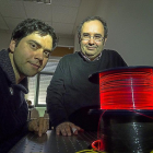 Juan Carlos García Escartín y Pedro Chamorro en las instalaciones de la Escuela Técnica Superior de Ingenieros de Telecomunicación de la Universidad de Valladolid.-PHOTOGENIC
