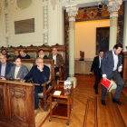 El alcalde de Valladolid, Óscar Puente, llega al pleno con media hora de retraso ante las quejas de la bancada popular-Rubén Cacho / ICAL