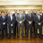Foto de familia de los presidentes de la Diputación que acudieron ayer a la cita en Segovia.-ICAL