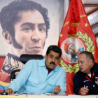 El presidente de Venezuela, Nicolas Maduro , con el expresidente de la Asamblea Nacional Diosdado Cabello.-HANDOUT / REUTERS