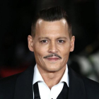 Johnny Depp en la presentación de su última película Asesinato en el Orient Express-EFE / NEIL HALL