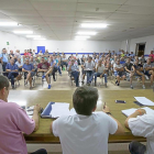 Asamblea de los trabajadores de Auvasa, en una imagen de archivo.-E. M.