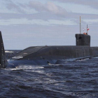 ﻿Imagen de archivo de un submarino ruso en las aguas de Severodvinsk.﻿-Foto: REUTERS / ALEXANDER ZEMLIANICHENKO